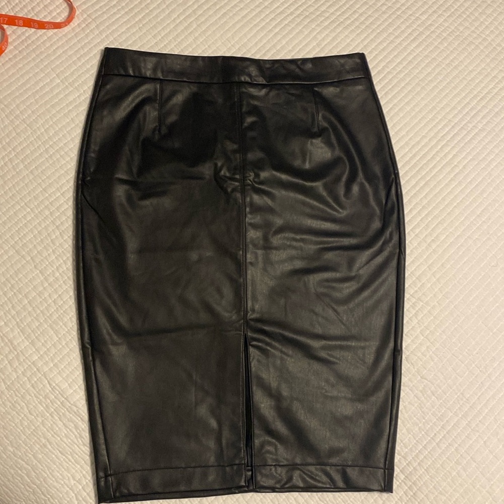Reitmans Signature vegan leather skirt